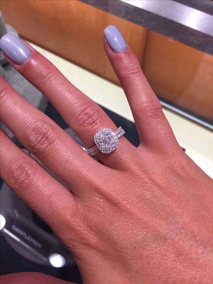 5 Engagement Rings That Tell a Love Story