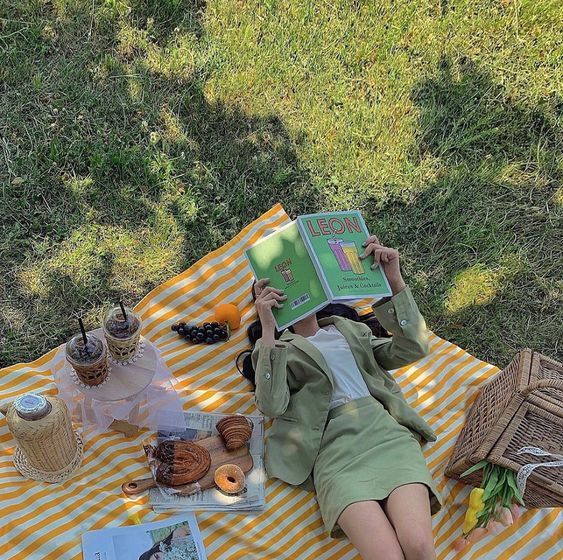 7 Plant Care Moments That Feel Surprisingly Romantic