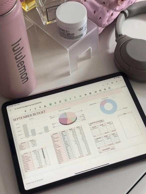 4 Budget Rules I Swear By as a Girl Boss (And You Should Too!)