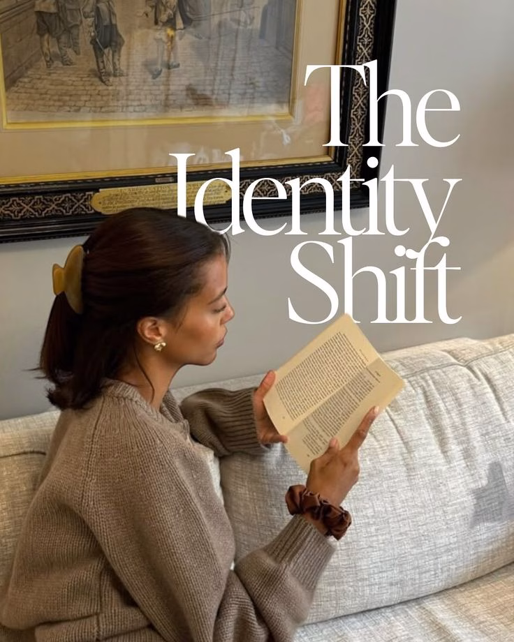 25 Journaling Prompts to Discover Your True Self